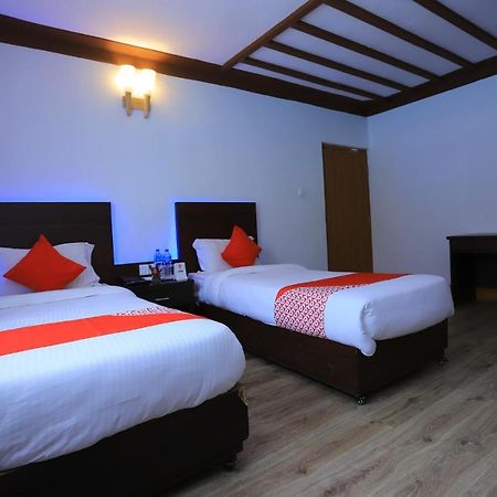 Oyo 591 Hotel Blue Moon Dharampur Zewnętrze zdjęcie