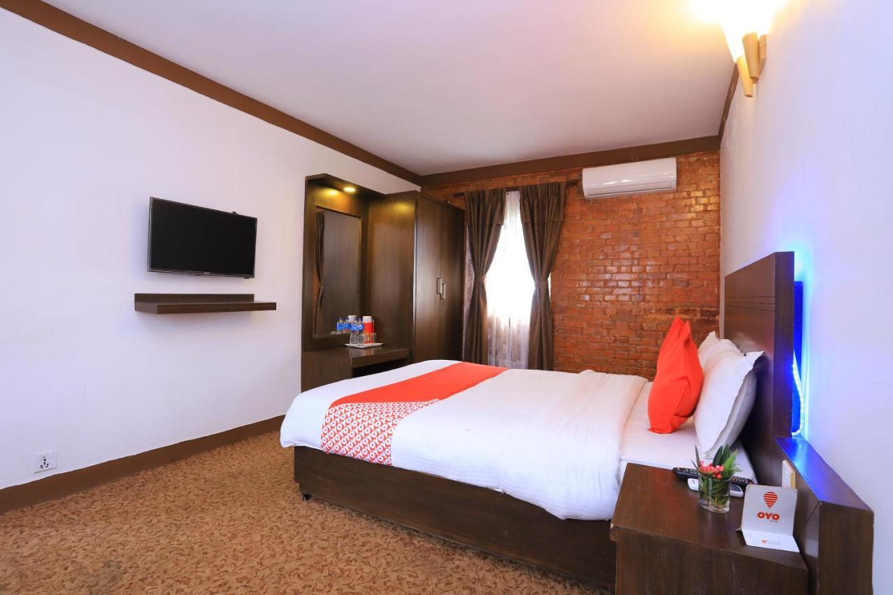 Oyo 591 Hotel Blue Moon Dharampur Zewnętrze zdjęcie