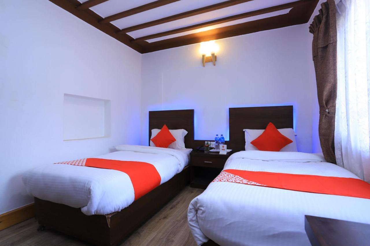 Oyo 591 Hotel Blue Moon Dharampur Zewnętrze zdjęcie