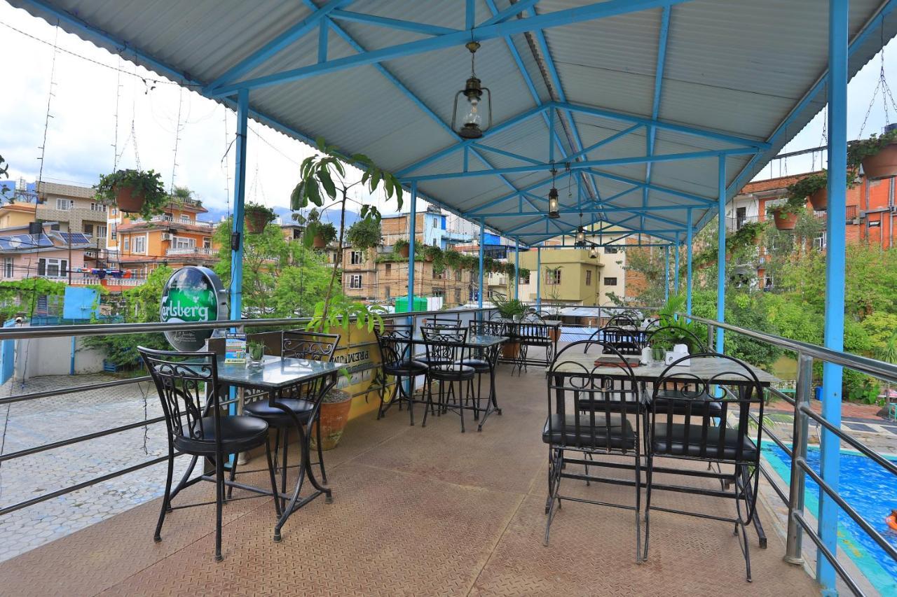 Oyo 591 Hotel Blue Moon Dharampur Zewnętrze zdjęcie