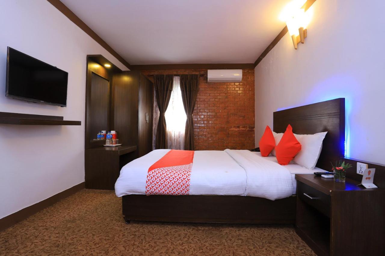 Oyo 591 Hotel Blue Moon Dharampur Zewnętrze zdjęcie