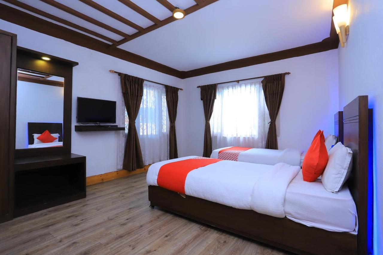 Oyo 591 Hotel Blue Moon Dharampur Zewnętrze zdjęcie