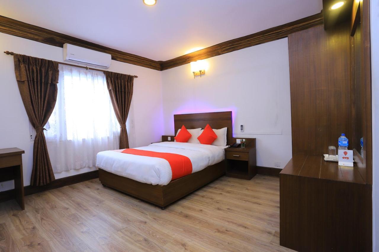 Oyo 591 Hotel Blue Moon Dharampur Zewnętrze zdjęcie