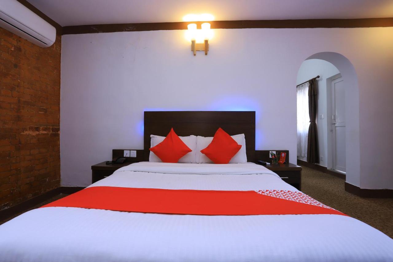 Oyo 591 Hotel Blue Moon Dharampur Zewnętrze zdjęcie