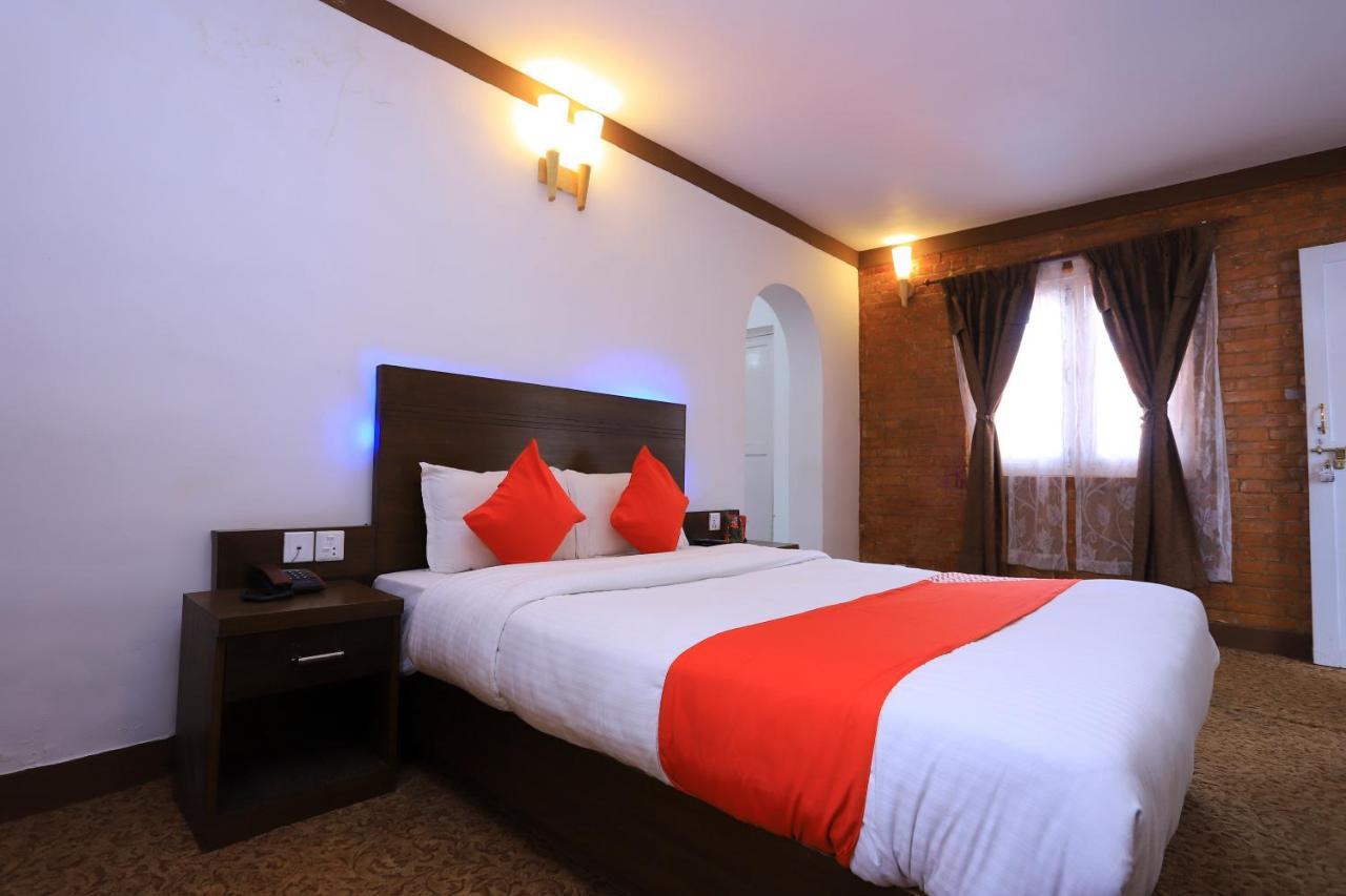 Oyo 591 Hotel Blue Moon Dharampur Zewnętrze zdjęcie
