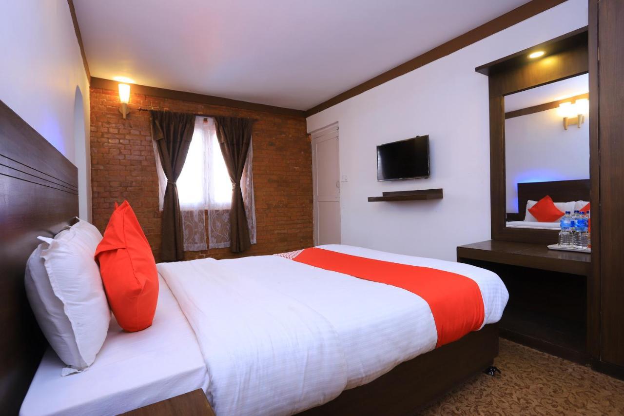Oyo 591 Hotel Blue Moon Dharampur Zewnętrze zdjęcie